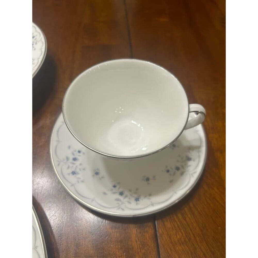 RARE Royal Doulton Fine Bone China Cotillion H4962 Complete 12 pc Place Setting - Picture 4 of 8